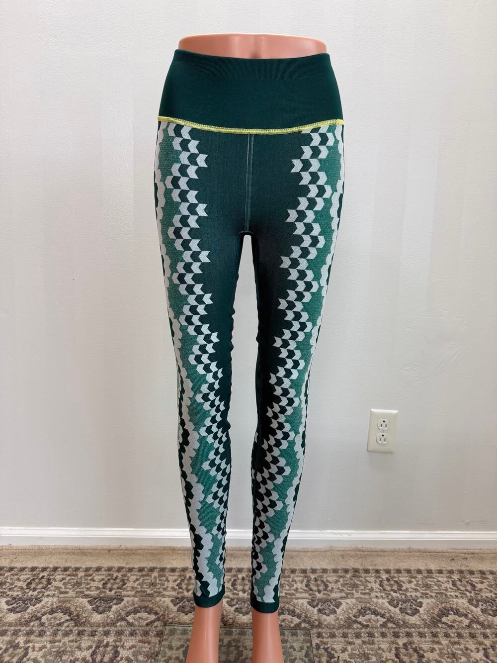 NWT Free People Movement Knit Evergreen Leggings Green Geometric Boho Sz XS/S
